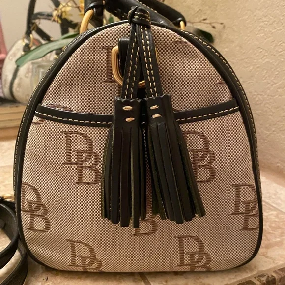 Dooney & Bourke Jacquard Barrel Bag - Picture 3 of 13